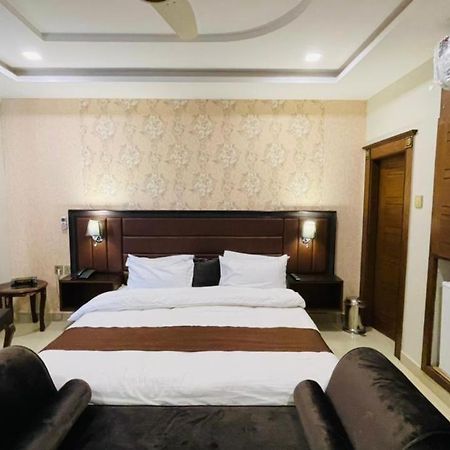 Golden Sand Hotel Rahim Yar Khan 外观 照片