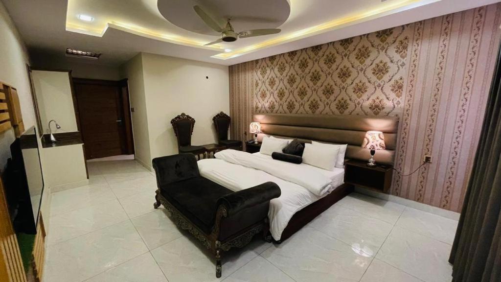 Golden Sand Hotel Rahim Yar Khan 外观 照片