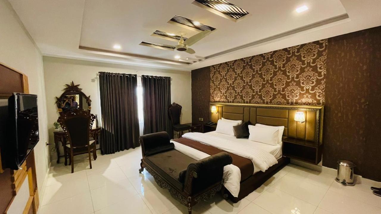 Golden Sand Hotel Rahim Yar Khan 外观 照片